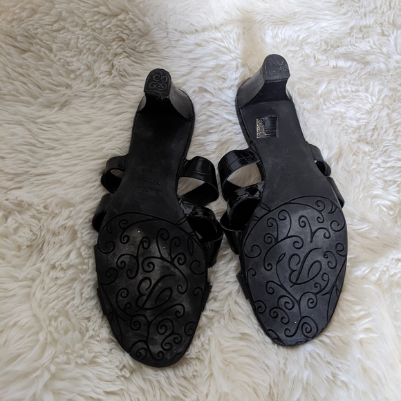 Brighton Leather Buckle Sandals heels, Italy, size 9, black, silver, 2.5" - Picture 6 of 6